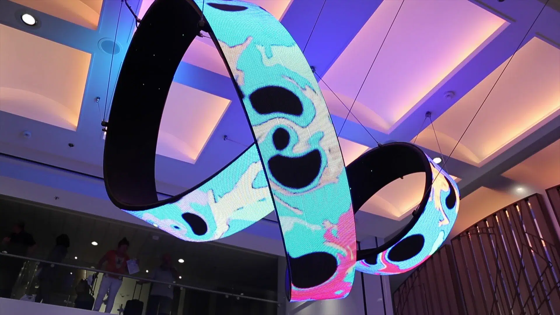 Helix – Daniel Canogar