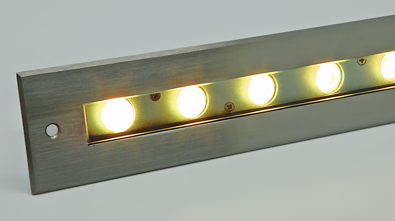 Luminaire encastrable sol Inground LINEAR TRILED RVB
