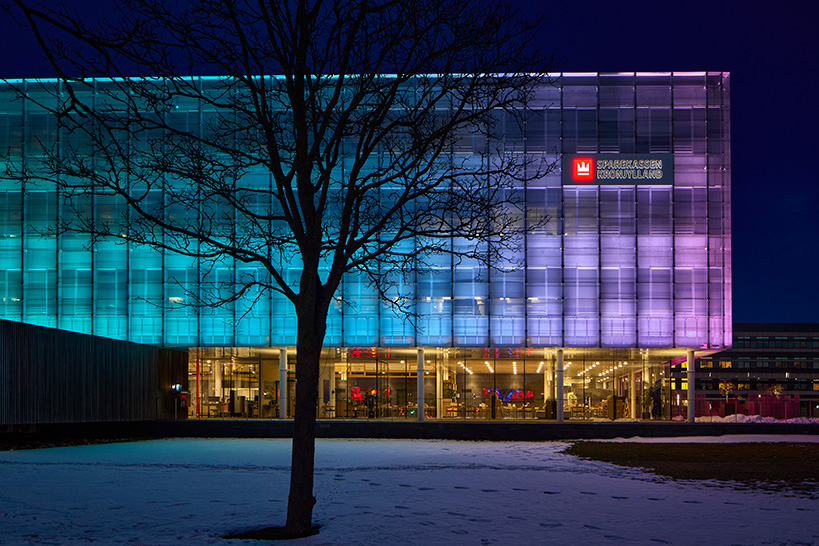 Façade LED du siège Sparekassen Kronjylland.