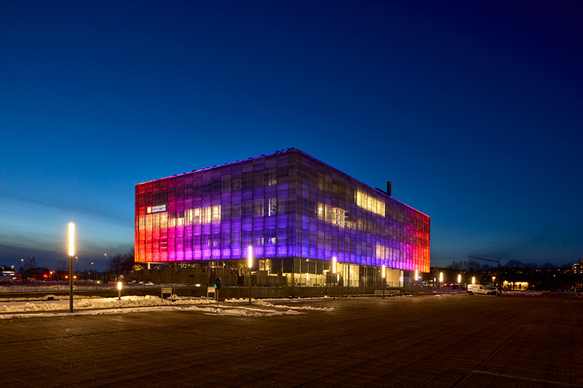Façade LED du siège Sparekassen Kronjylland.