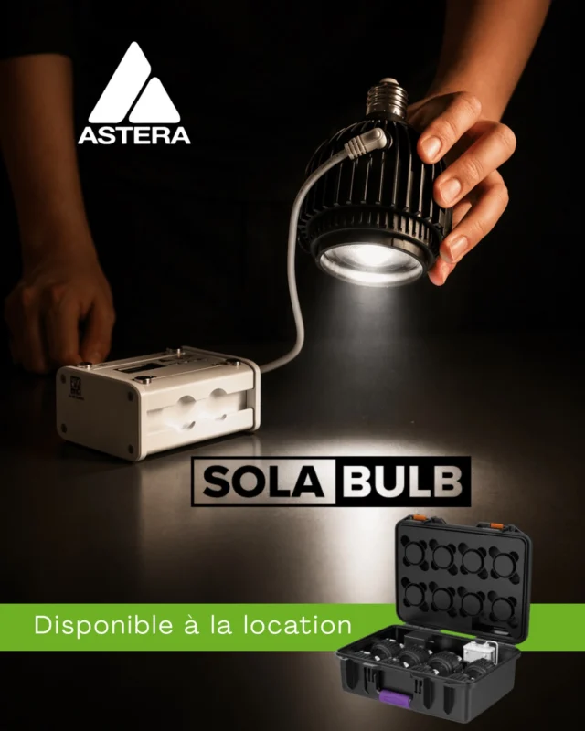 💡 SolaBulb by Astera, la lumière nouvelle génération.
 
Une ampoule… mais version cinéma 🎬
La SolaBulb combine la simplicité d’une ampoule avec la puissance d’un vrai projecteur Fresnel.
 
👉 Zoom réglable pour un faisceau précis ou diffus
👉 Couleurs ultra fidèles (Titan LED)
👉 Contrôle sans fil (DMX / app Astera)
👉 Installation rapide, sans contraintes
 
🔥 Disponible en valise de 8 SolaBulb :
transport facile, setup rapide et homogénéité parfaite sur tous vos projets.
 
Parfait pour plateaux TV, événements, scénographies ou shootings.
 
🟢 Disponible à la location chez LEDBOX Company
📩 location@ledbox.fr
 
#Astera #SolaBulb #LED #LightingDesign #ledlighting